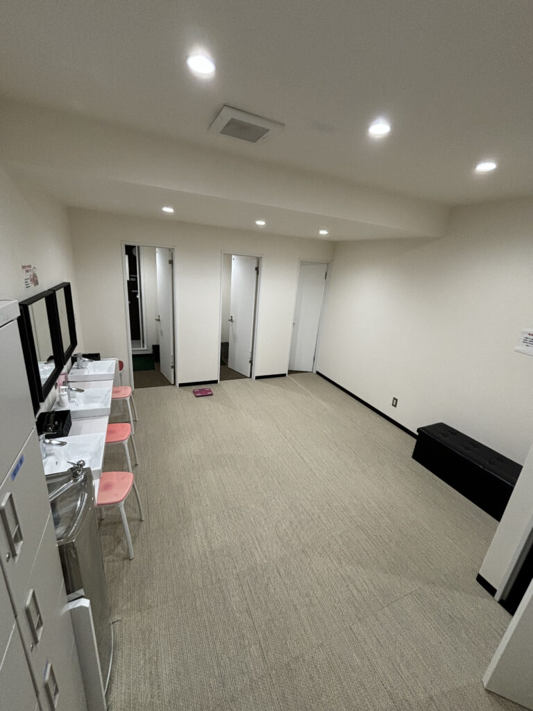 更衣室と洗面台